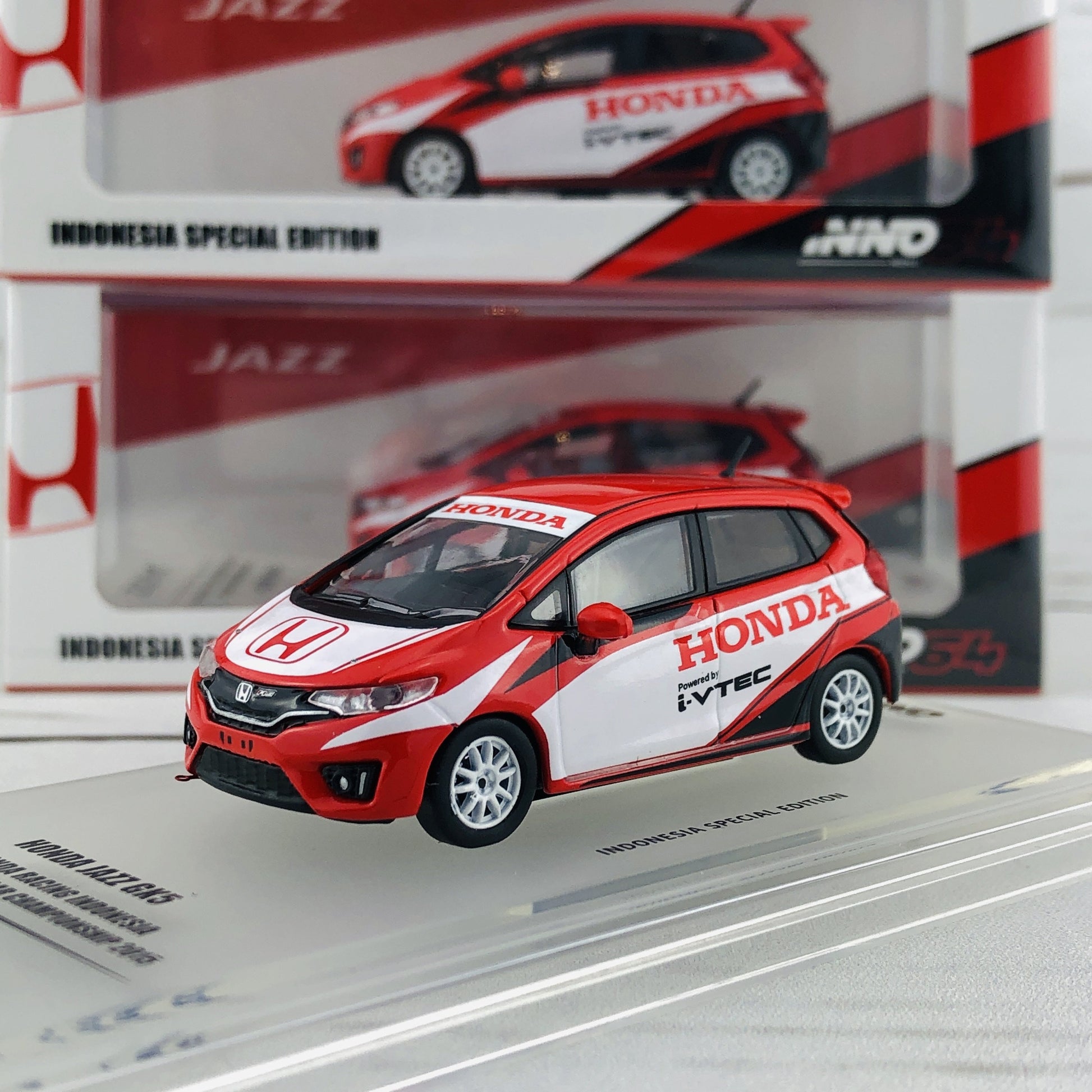 INNO64 HONDA Jazz GK5 Team Honda Racing Indonesia INDONESIA TOURING CAR CHAMPIONSHIP 2015 IN64-GK5-THRI
