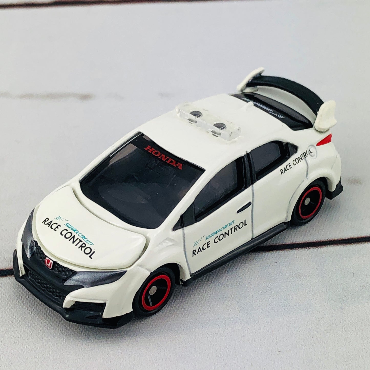 Tomica No.40 AEON Limited Honda Civic FK2 TYPE-R Suzuka Race Circuit Race Control Car
