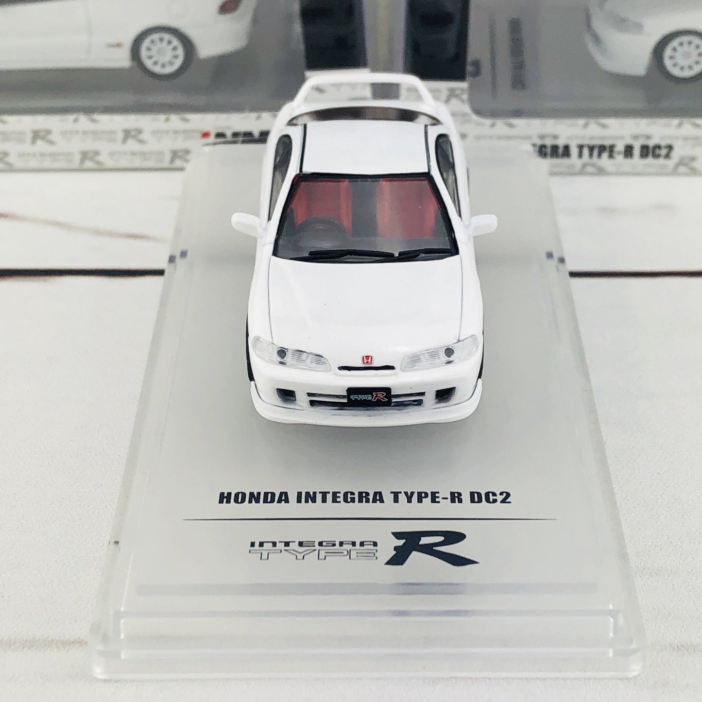 INNO64 1/64 Honda Integra Type-R DC2 White IN64-DC2-WHI