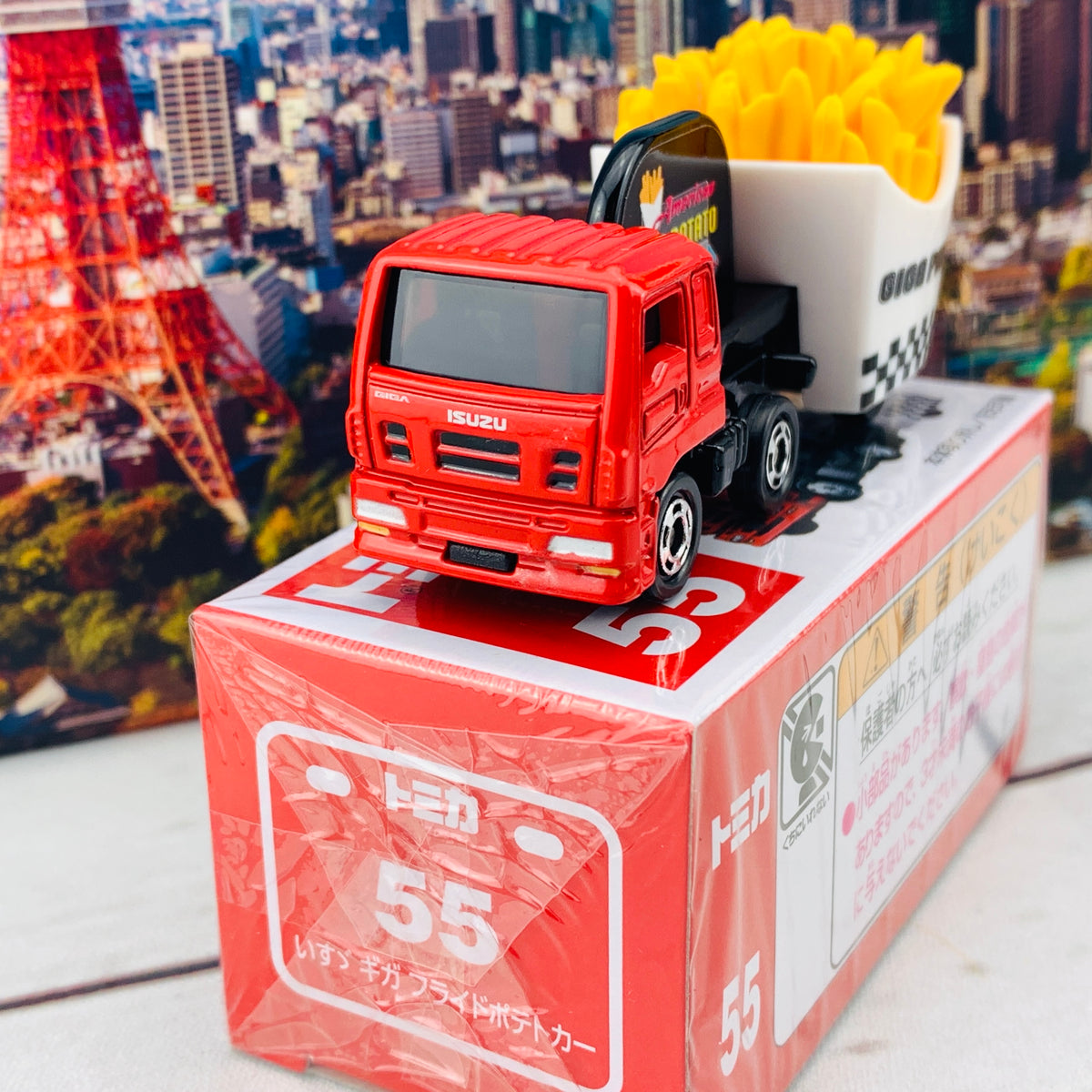 TOMICA 55 Isuzu Giga Fried Potato Car 4904810824626 – Tokyo Station