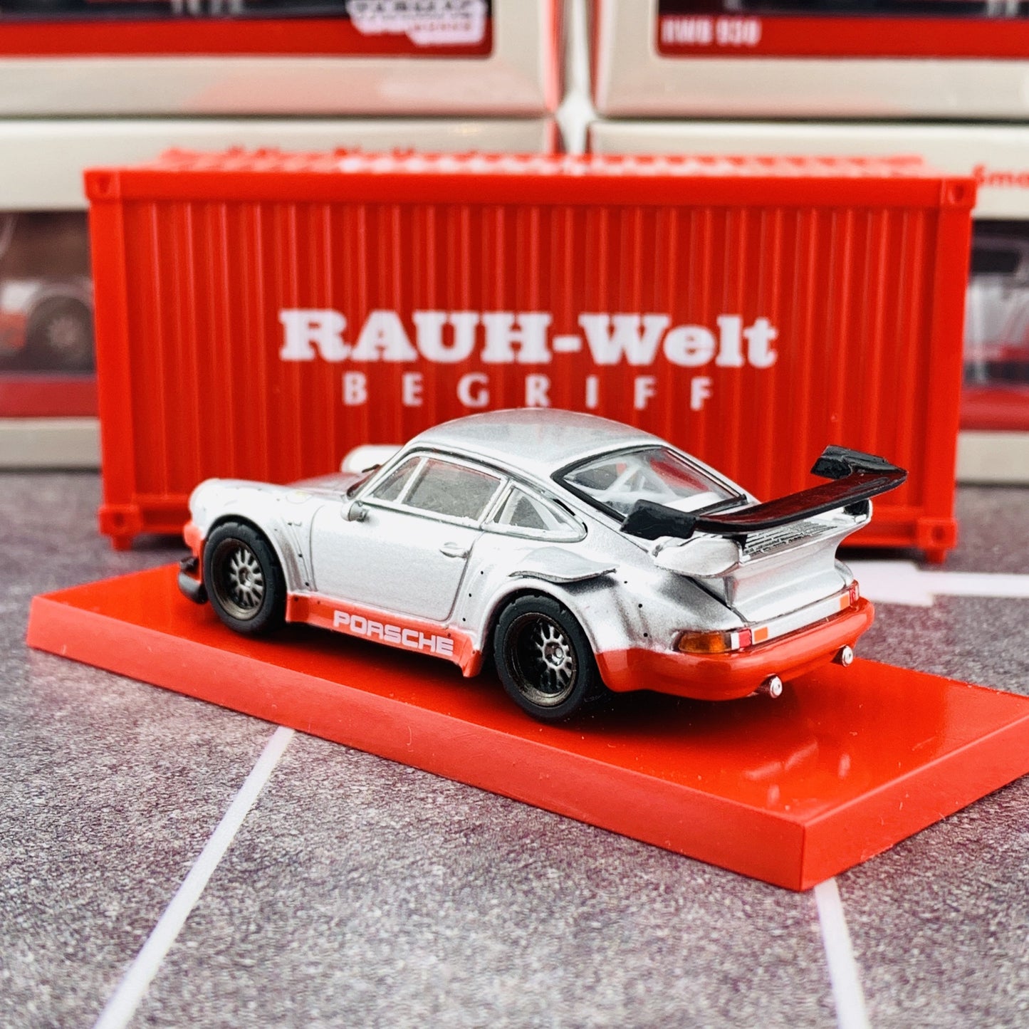 Tarmac Works 1/64 RWB 930 China Special Edition with Container T64-015-CN