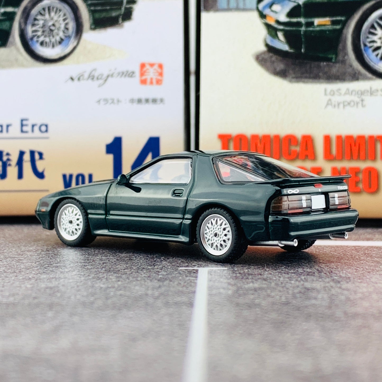 Tomica Limited Vintage Neo 1/64 Mazda Savanna RX7 Infini FC3S (Year 1991) The Japanese car Era Vol. 14