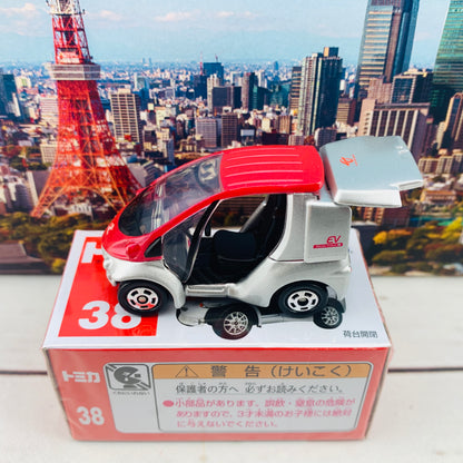 TOMICA 38 Toyota Auto Body Coms
