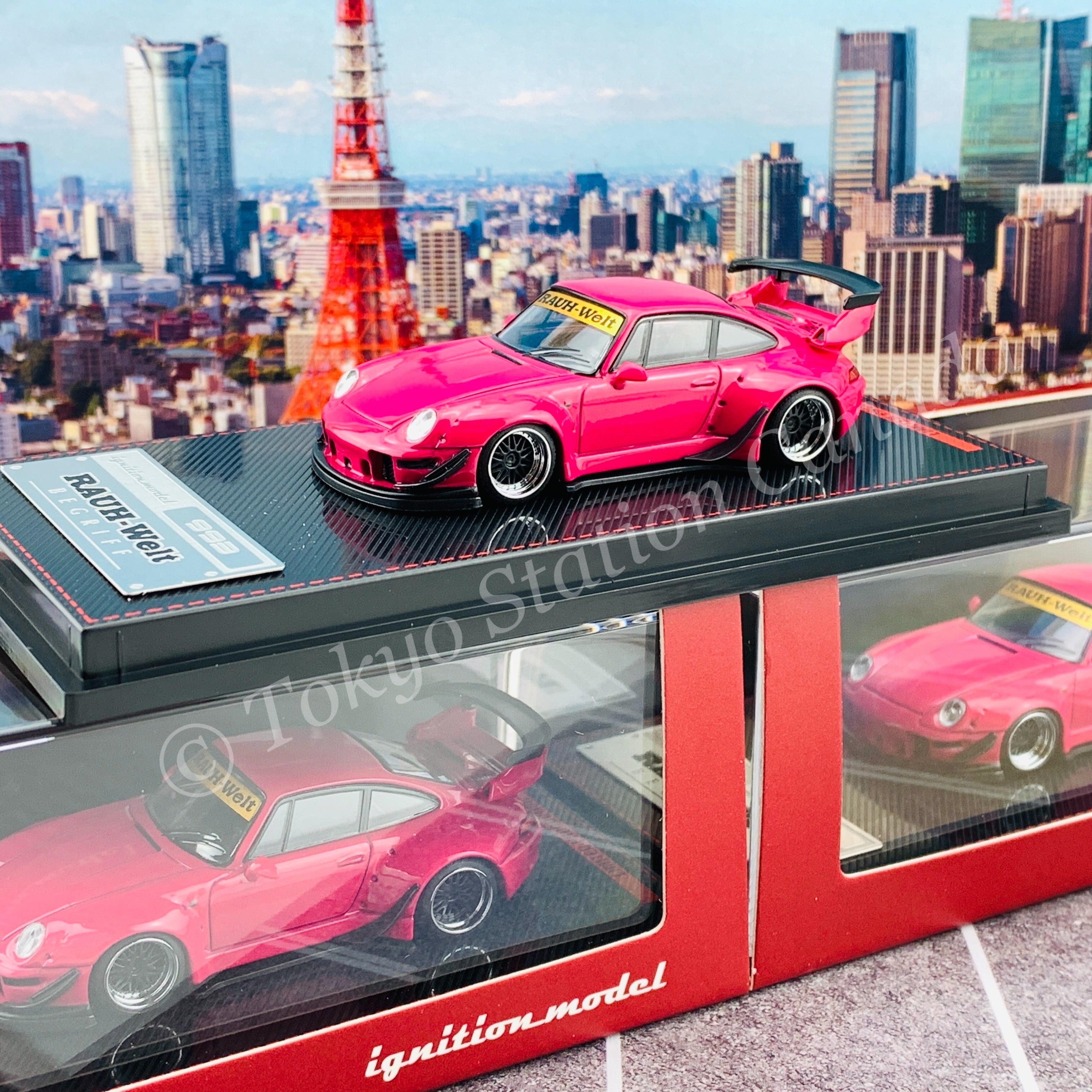 RWB930 Ignition Model RWB ピンク 1/18 Ignition Model Porsche 911 RWB 930 (Pink) Car Model