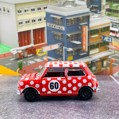 Tiny 微影 香港經典六十年系列 Mini Cooper Mk1 Hong Kong 1960s RHD 香港六十年代波點裙ATC64750