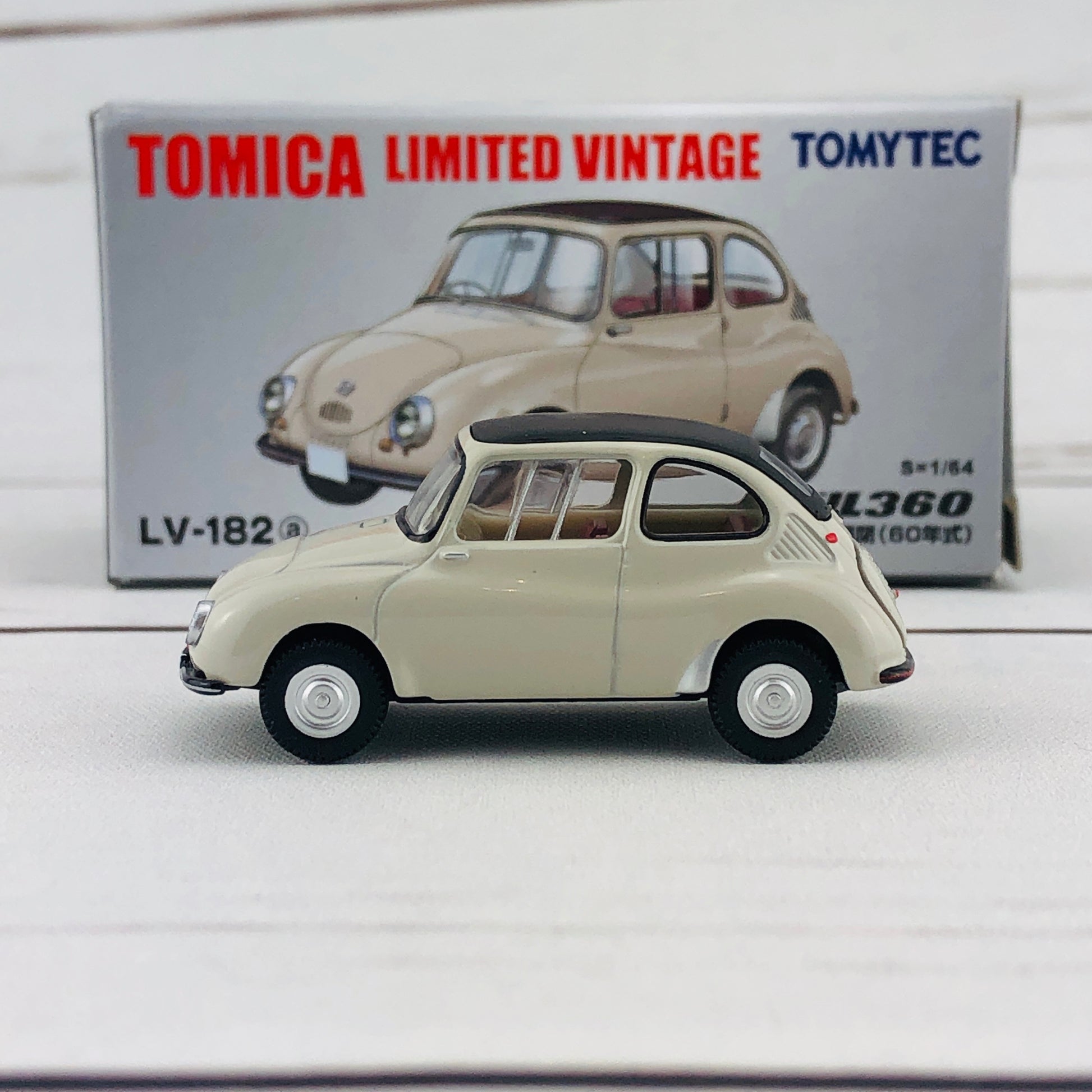 Tomica Limited Vintage 1/64 Subaru 360 Convertible (Closed Top) LV-182a (1960)