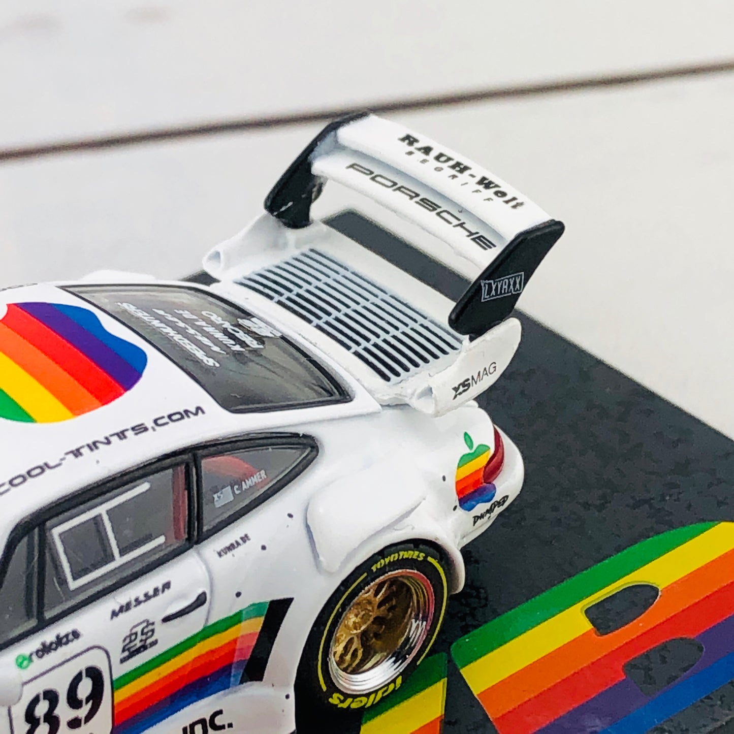 Tarmac Works 1/64 RWB 930 Apple #89