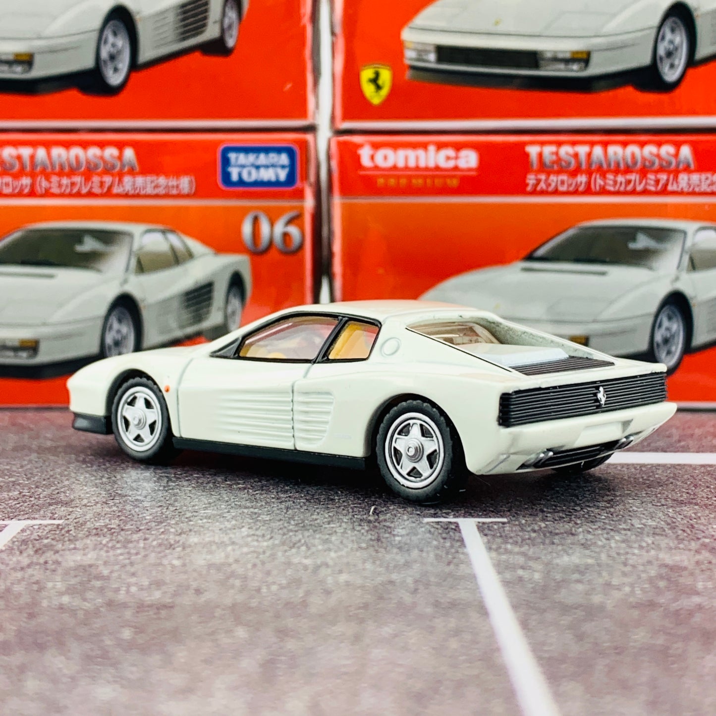 TOMICA PREMIUM 06 TESTAROSSA Limited Edition トミカプレミアム発売記念仕様 (WHITE)