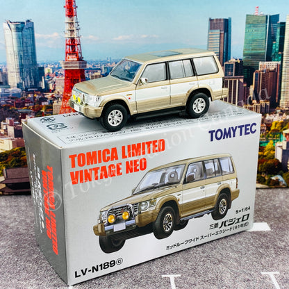 TOMYTEC TOMICA LIMITED VINTAGE NEO 1/64 Mitsubishi Pajero Super Exceed 1991 (Beige/White) LV-N189c