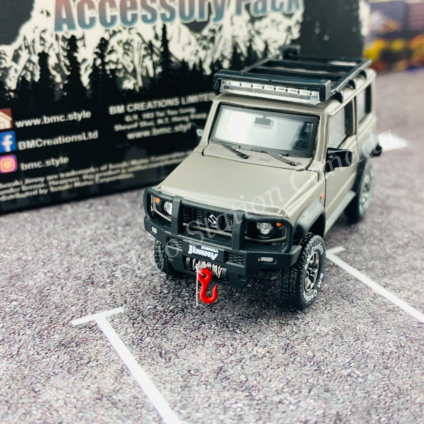 BM CREATIONS JUNIOR 1/64 Suzuki Jimny SIERRA JB74 with Accessory Pack Matt Grey LHD 64B0035