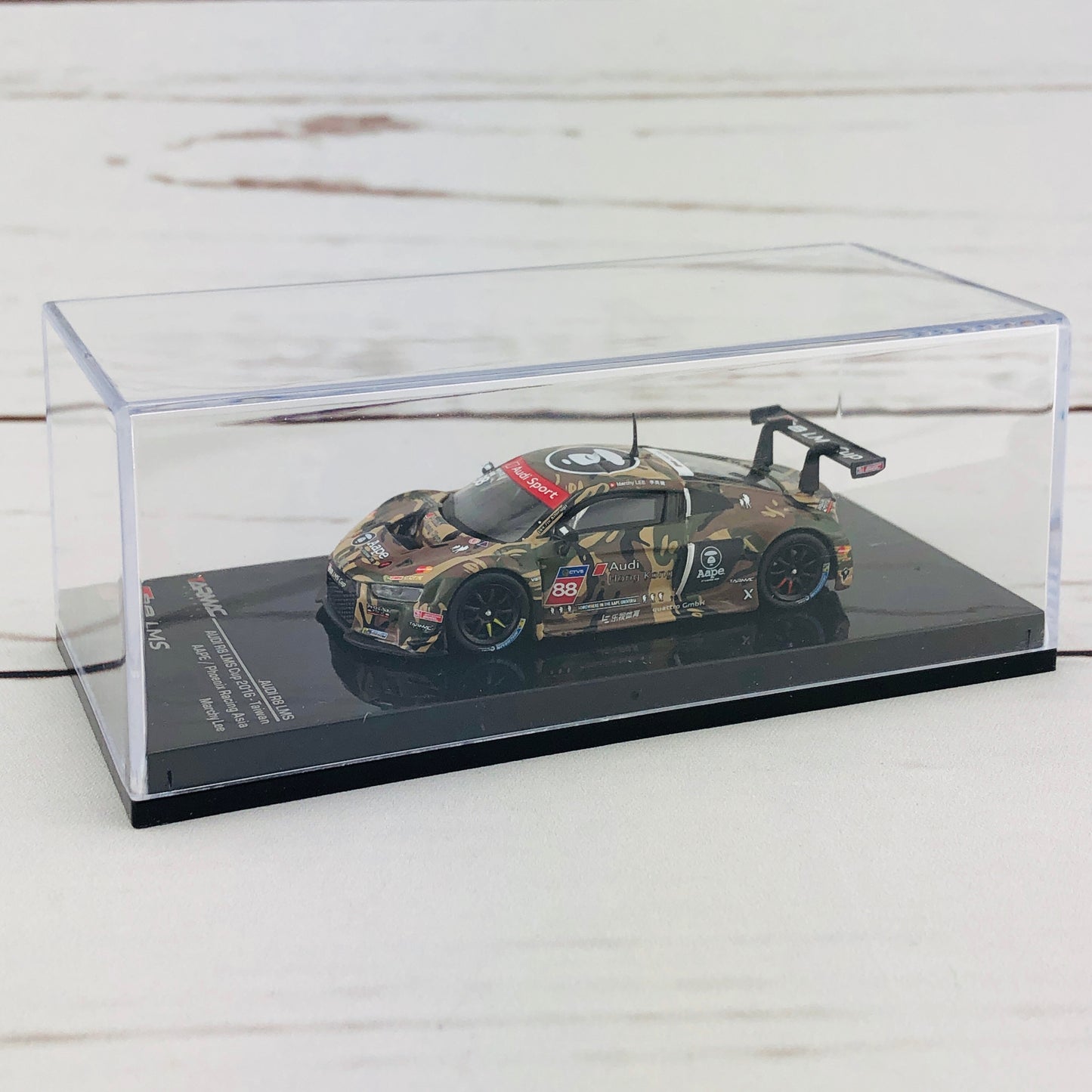 Tarmac Works 1/64 Audi R8 LMS - Audi R8 LMS Cup 2016-Taiwan AAPE / Phoenix Racing Asia - Marchy Lee