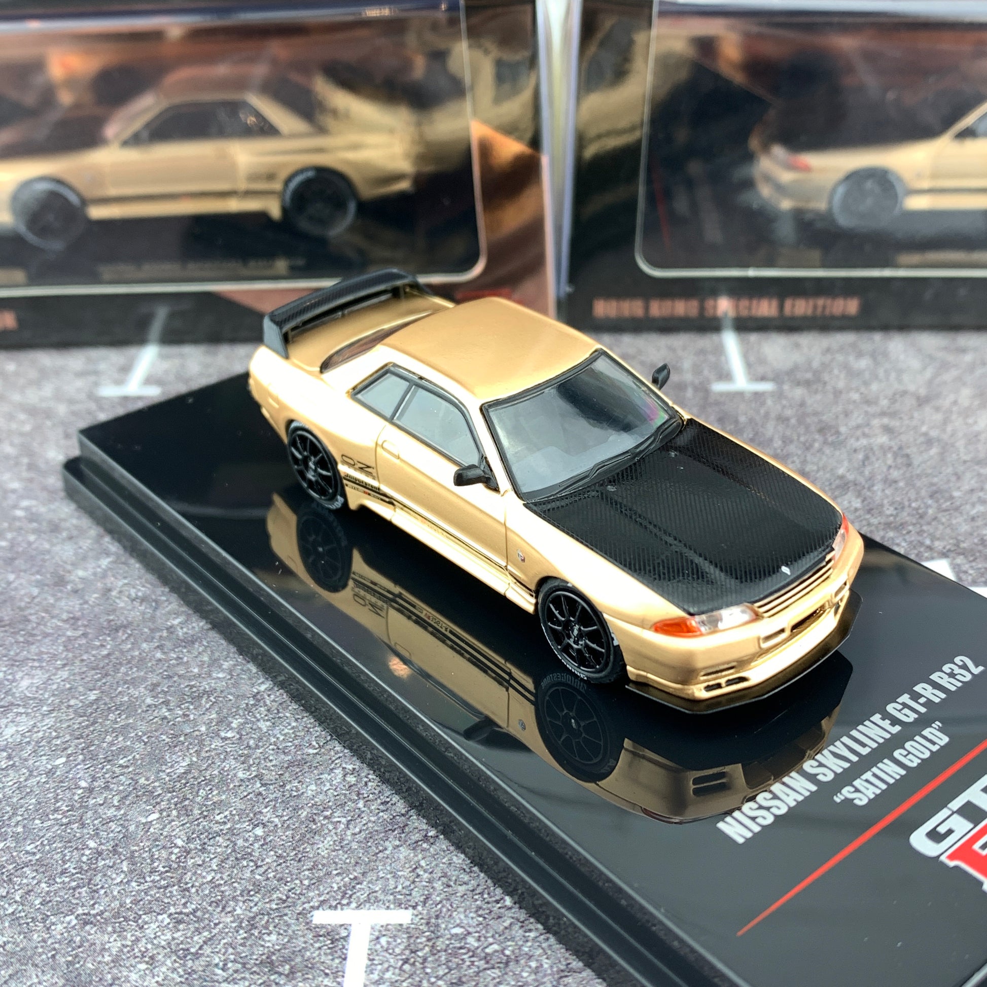 INNO64 1/64 NISSAN SKYLINE GTR R32 Satin Gold Hong Kong Special Edition IN64-R32-SGHS