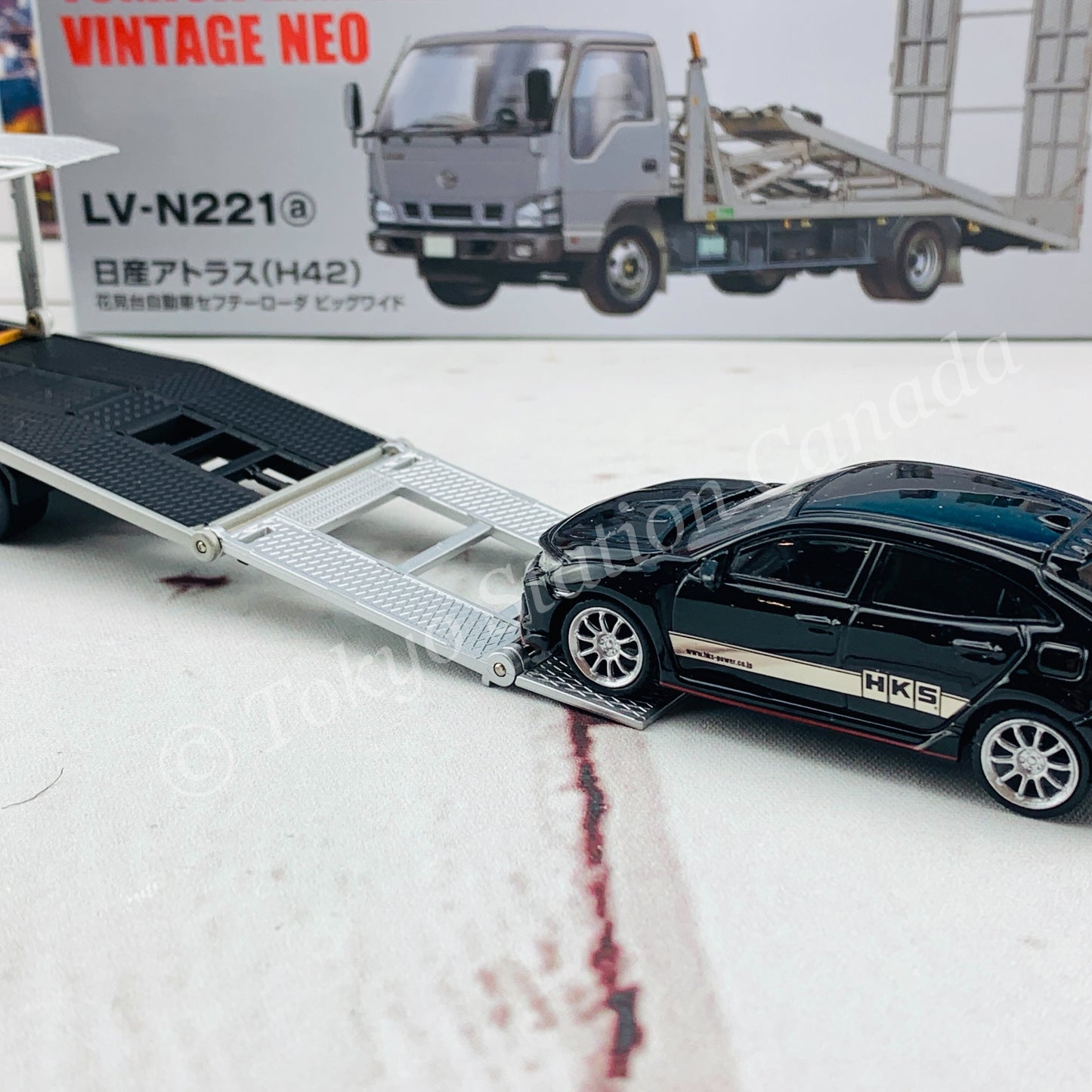 Tomytec Tomica Limited Vintage Neo 1/64 Nissan Atlas (H42) Hanamidai Automobile Safety Loader Big Wide (Silver) 日産アトラス花見台自動車ビッグワイド LV-N221a