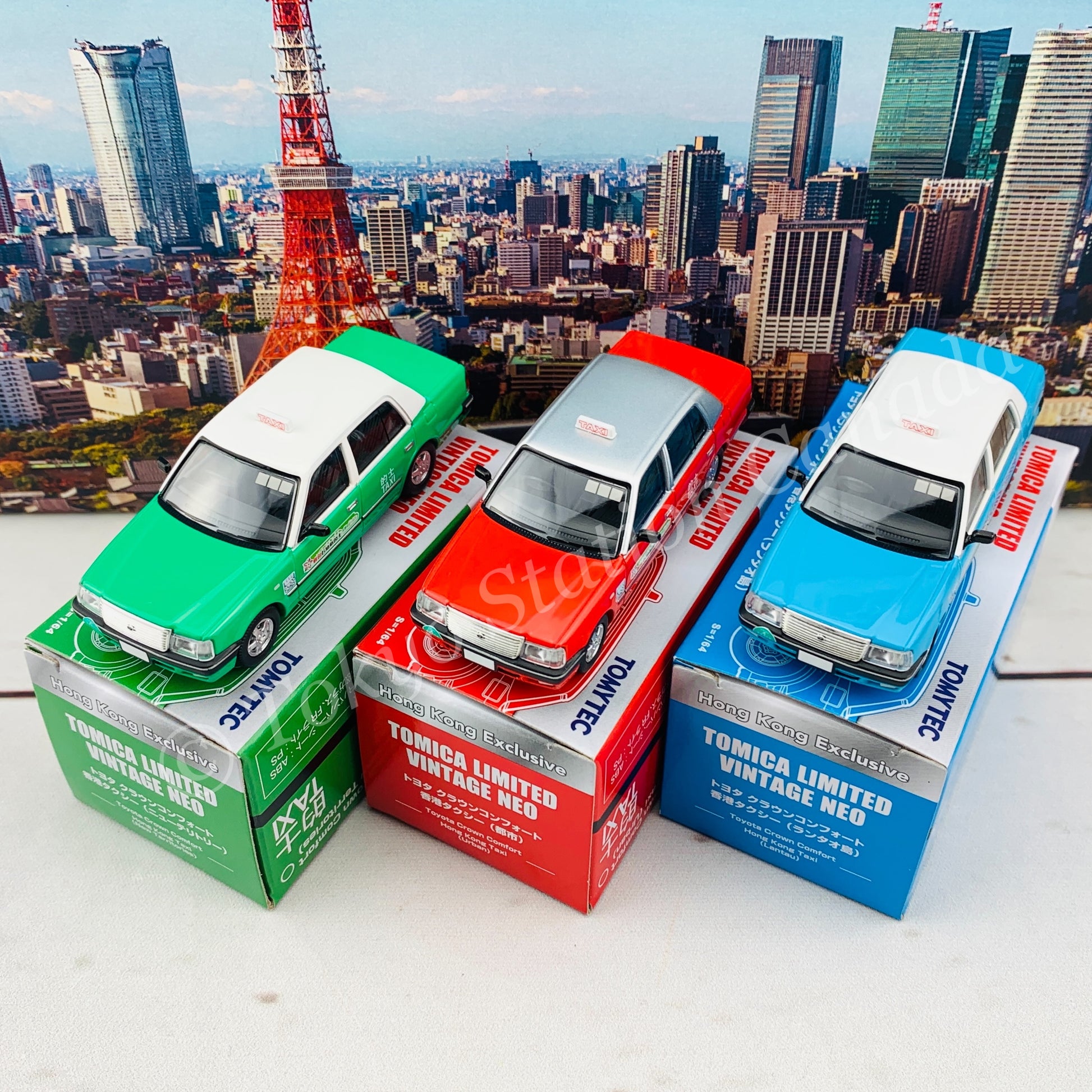 Tomytec Tomica Limited Vintage Neo 1/64 TOYOTA CROWN COMFORT Hong Kong TAXI Set of 3 (Hong Kong Exclusive)