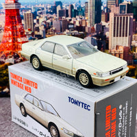 Tomytec Tomcia Limtied Vintage Neo 1/64 Nissan Laurel Twin Cam 24V Turbo Medalist Club L (White / Gold)  LV-N238b