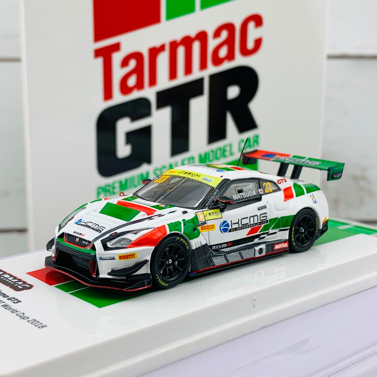 Tarmac Works 1/64 Nissan Nismo GTR GT3 Macau GT Cup - FIA GT World Cup 2018 Tsugio Matsuda includes on 18cm tall Metal Oil Can T64-035-18MGP23