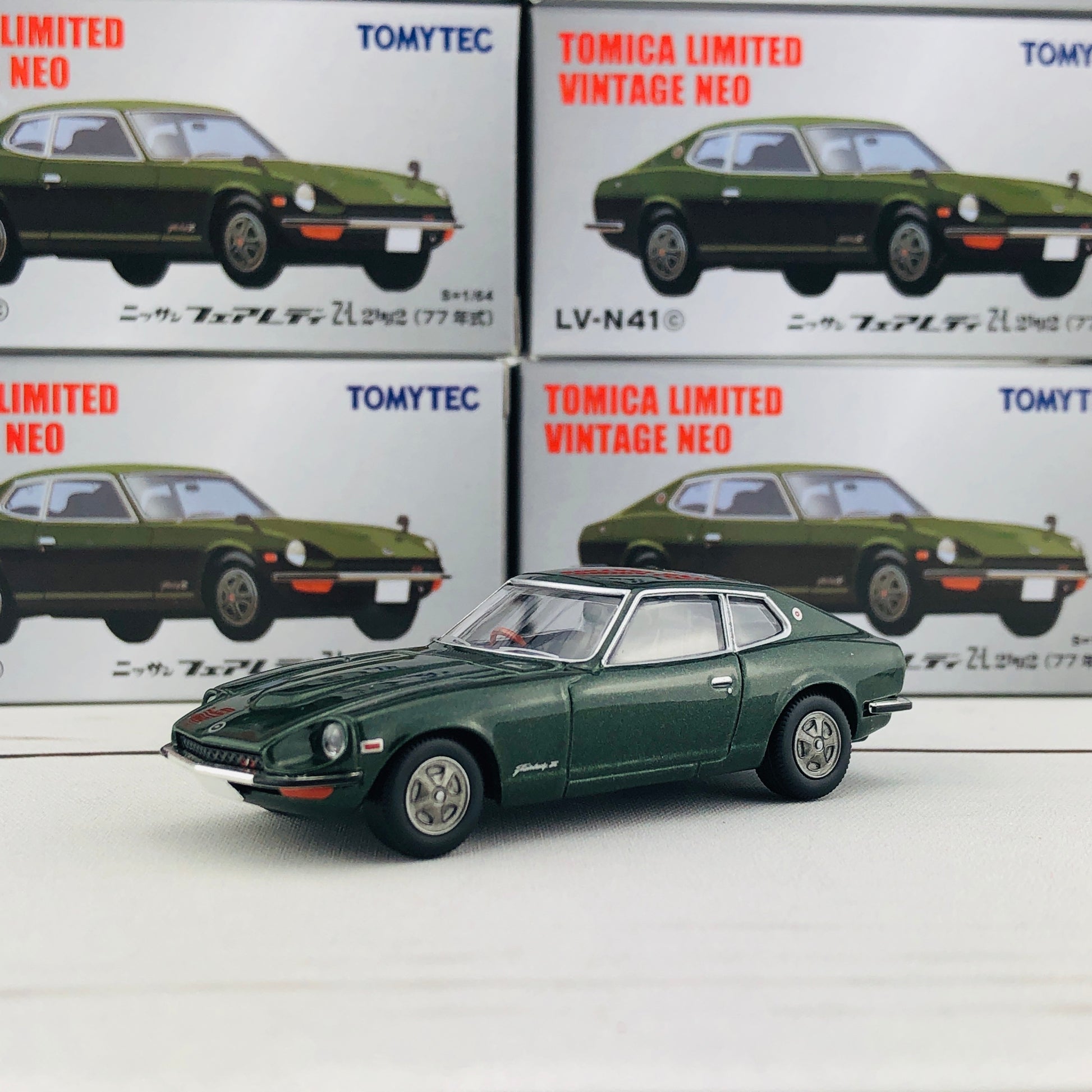 Tomica Limited Vintage 1/64 Nissan Fairlady Z-L 2by2 (1977) LV-N41c Green