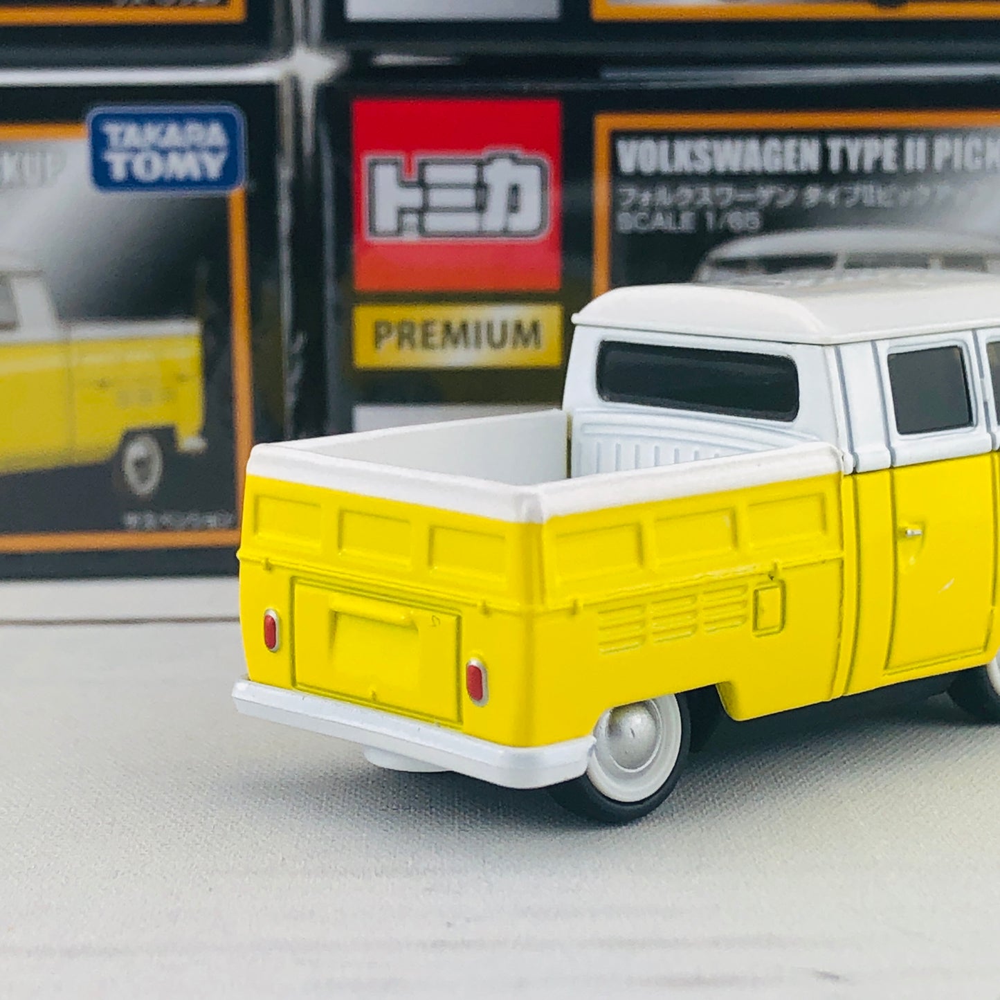 TAKARA TOMY Mall Original Tomica Premium VOLKSWAGEN TYPE II Pickup Yellow