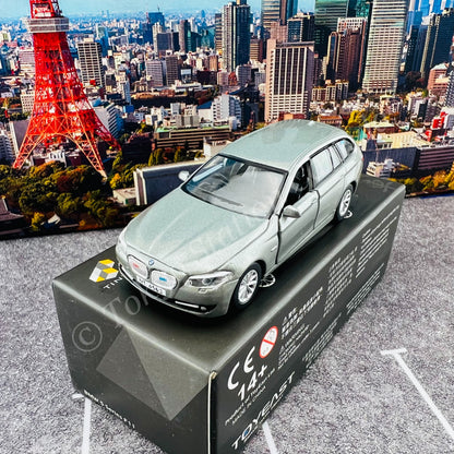TINY 微影 BMW 5 Series Wagon F11 Hong Kong Police (Traffic) ATC64529