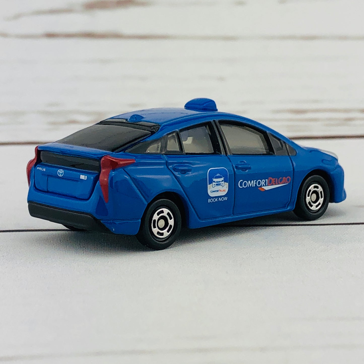 Tomica Comfortdelgro Taxi (Blue) Singapore Edition