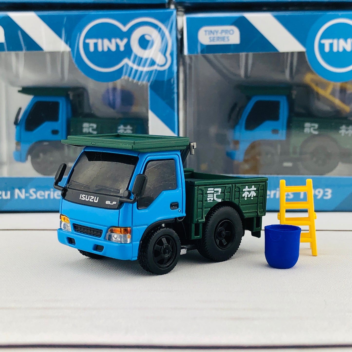 Tiny Q Pro-Series 11 - ISUZU N-Series 1993 Dump Truck TinyQ 11a