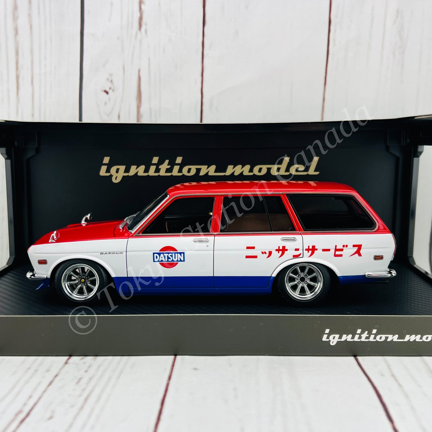 Ignition Model 1/18 Datsun Bluebird 510 Wagon Red/White/Blue IG2221