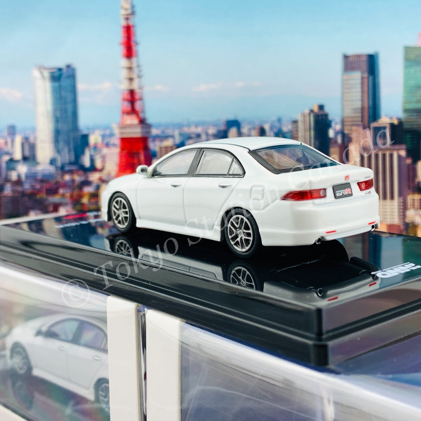 INNO64 1/64 HONDA ACCORD Euro-R CL7 Premium White Pearl W/Extra Wheels and Extra Decals IN64-CL7-PWP