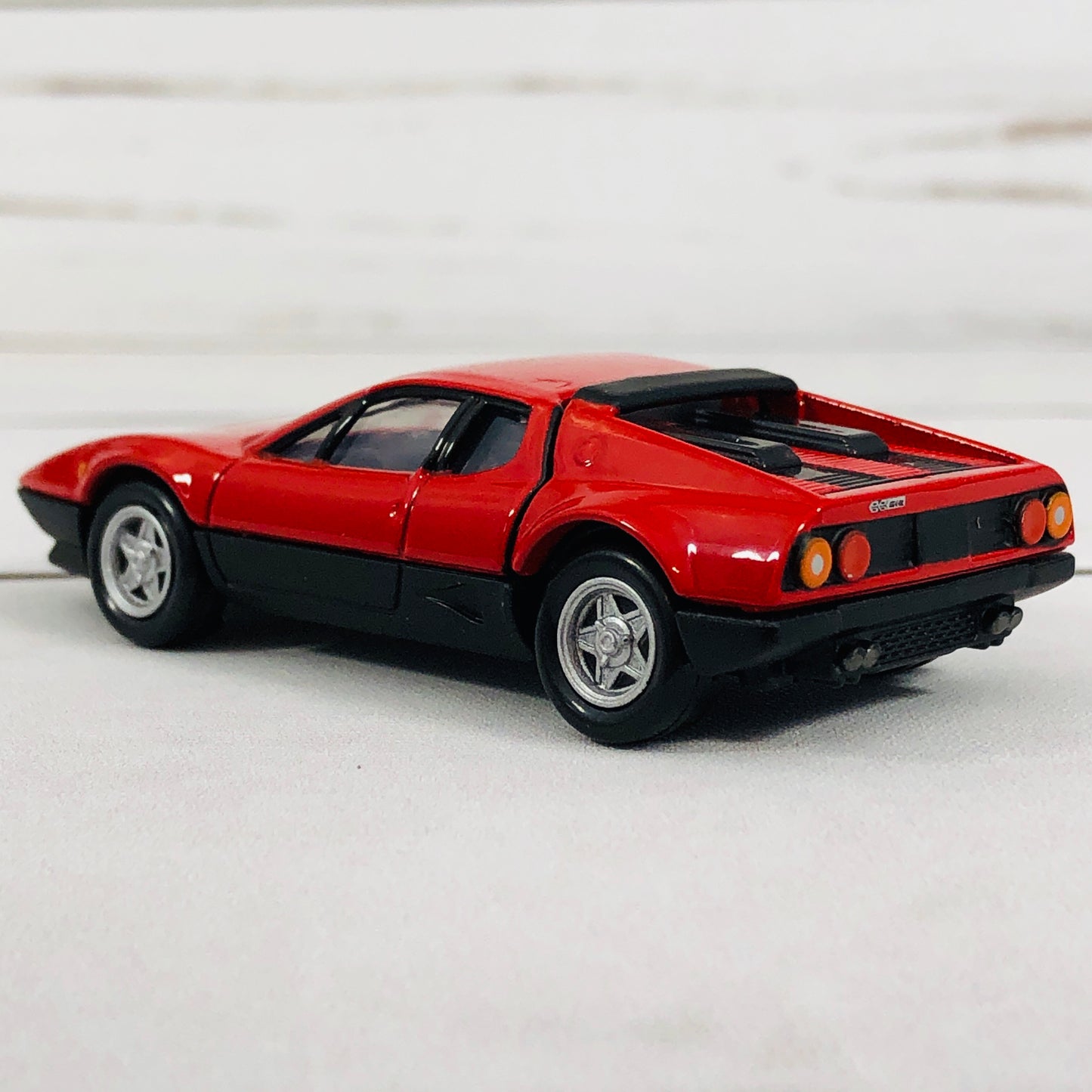 Tomica Premium No.17 Ferrari 512 BB RED