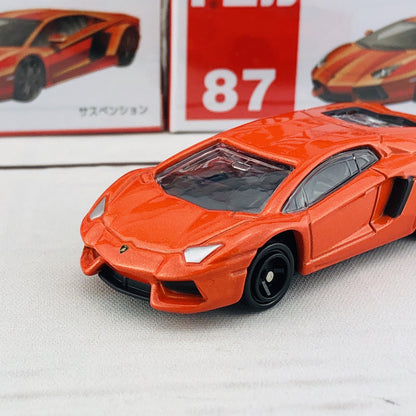 TOMICA 87 Lamborghini Aventador LP 700-4