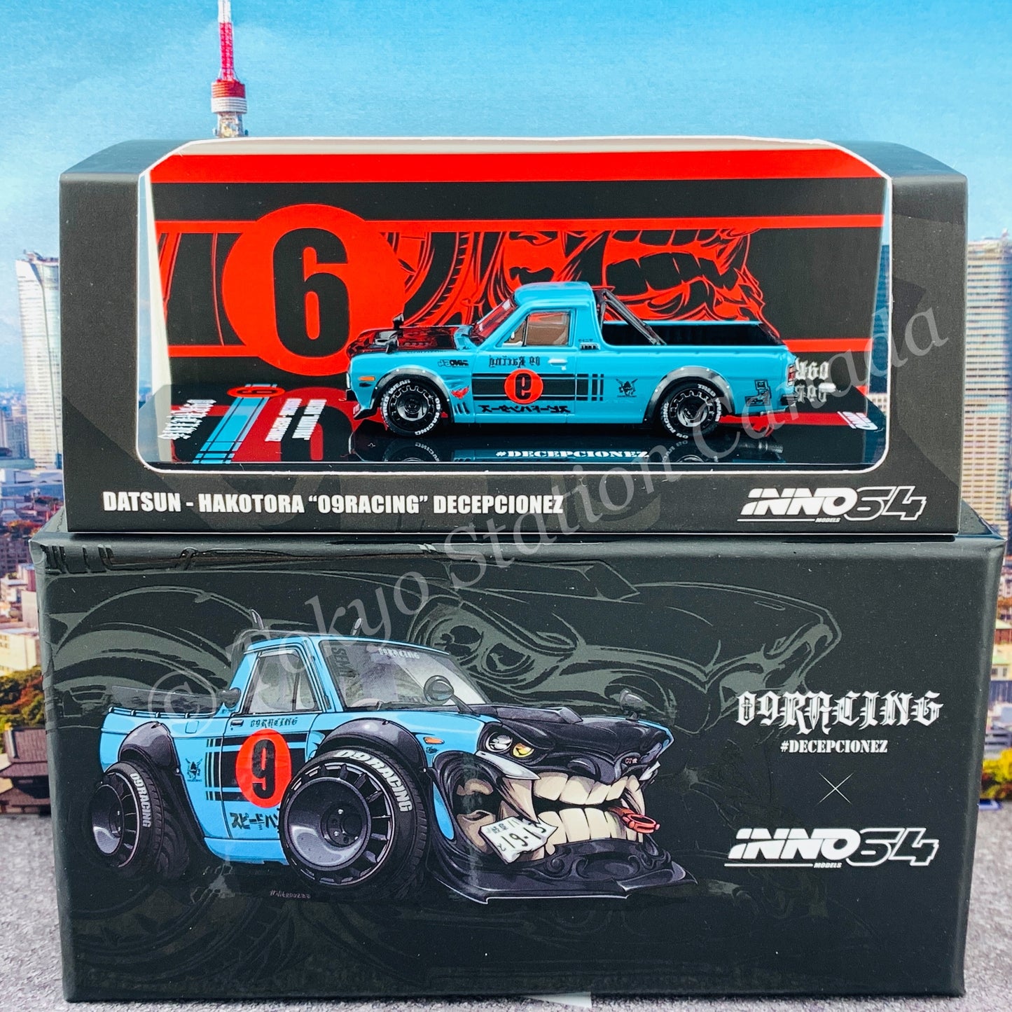 INNO64 1/64 DATSUN HAKOTORA "09 RACING" DECEPCIONEZ IN64-HKT-09R