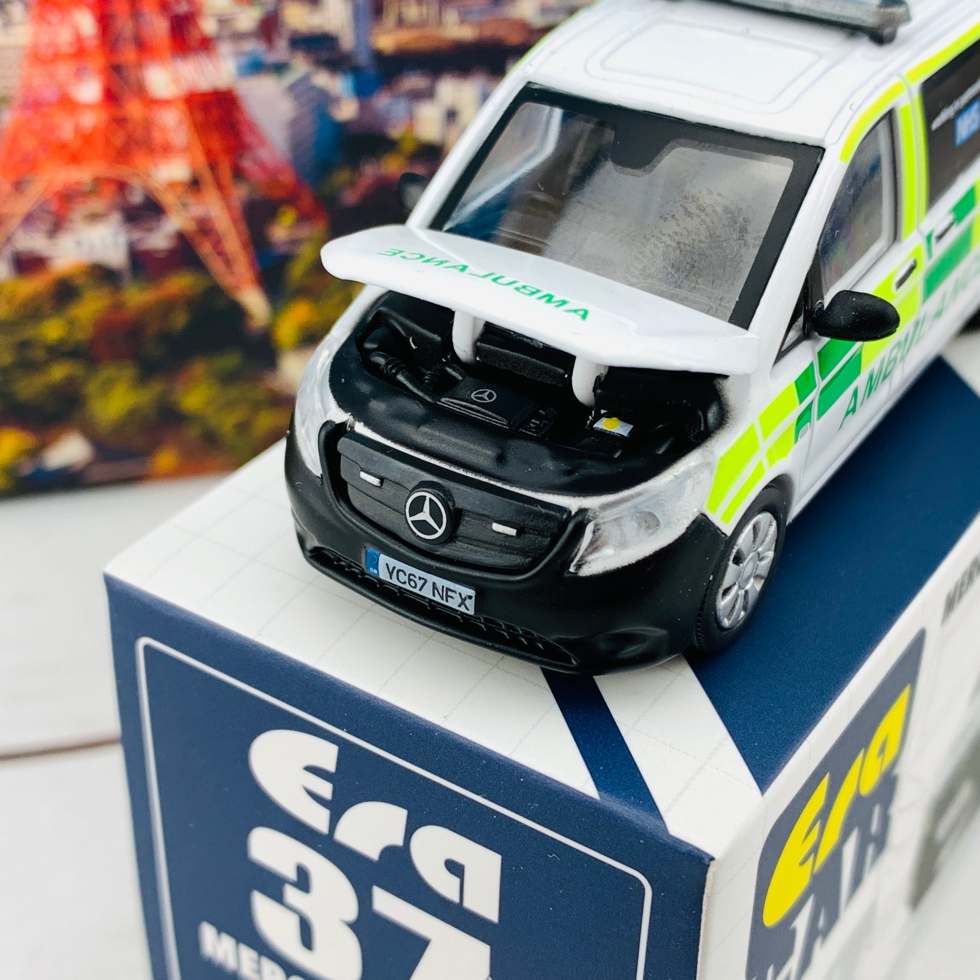 ERA CAR 37 1/64 Mercedes-Benz Vito - NHS Ambulance . 1ST Special Edition MB20VITRF37