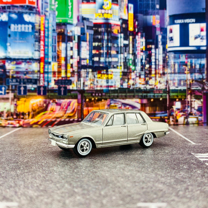 Tomica Limited Vintage 1/64 Nissan Skyline 2000GT-R Silver (1971) LV-167b