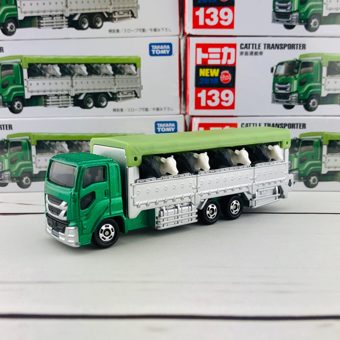 Tomica 139 Cattle Transporter