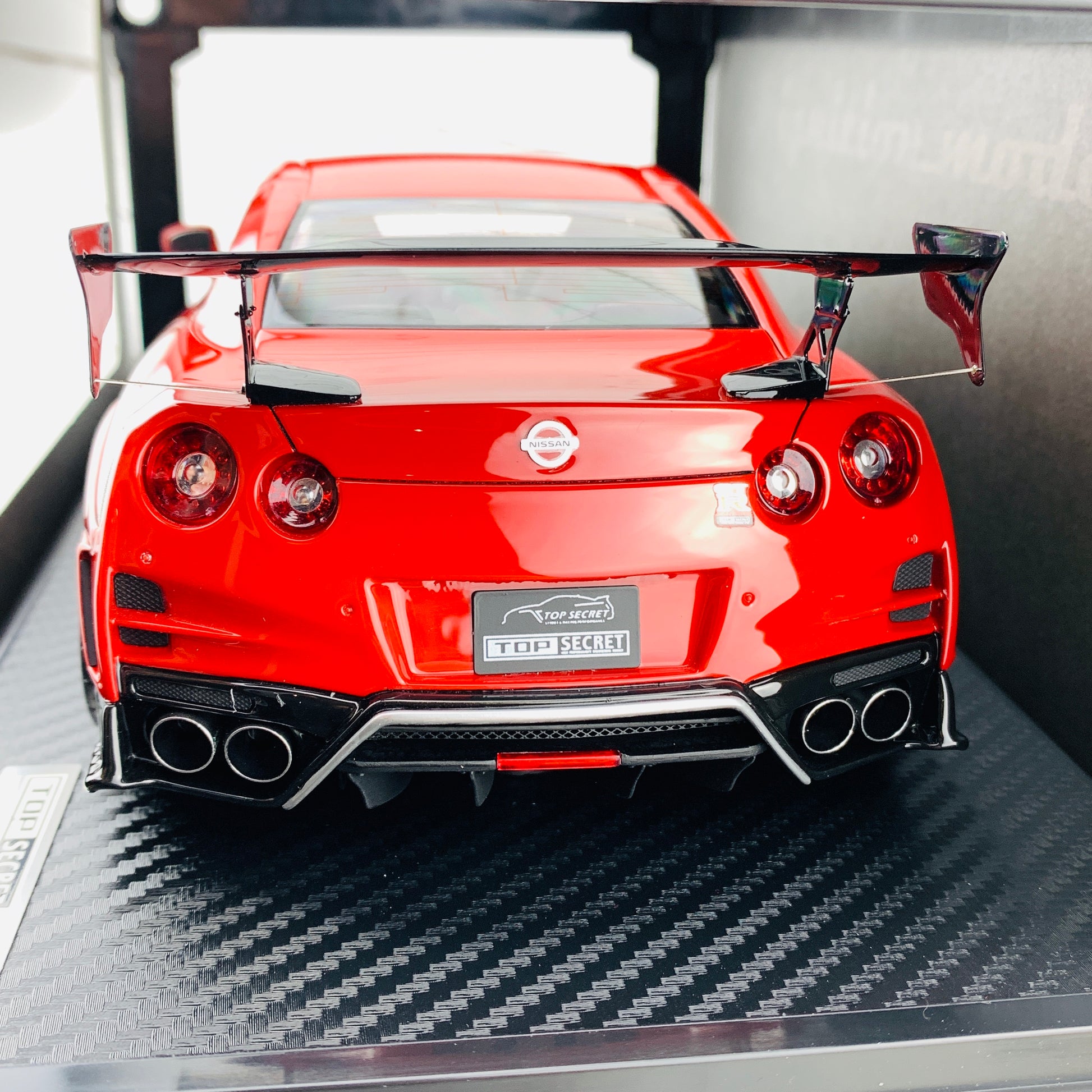 Ignition Model 1/18 TOP SECRET Nissan GTR R35 Red IG1536