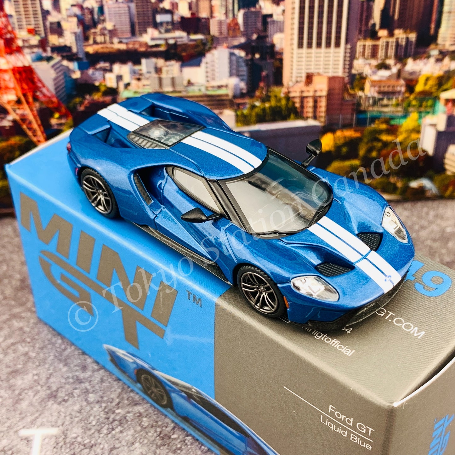 MINI GT 1/64 Ford GT  Liquid Blue LHD MGT00249-L