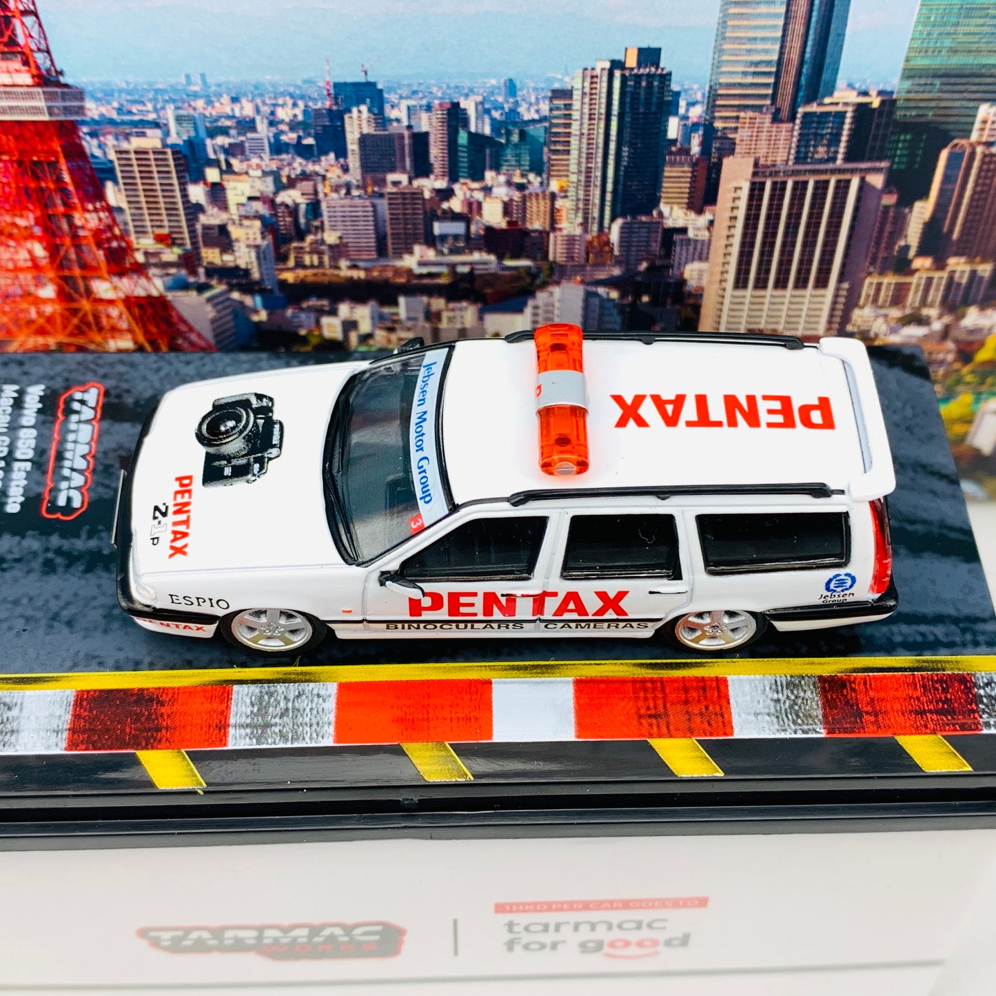 Tarmac Works 1/64 Volvo 850 Estate Macau GP 1994 Safety Car - Macau GP 2020 Special Edition - HOBBY64 T64-039-MGPSC