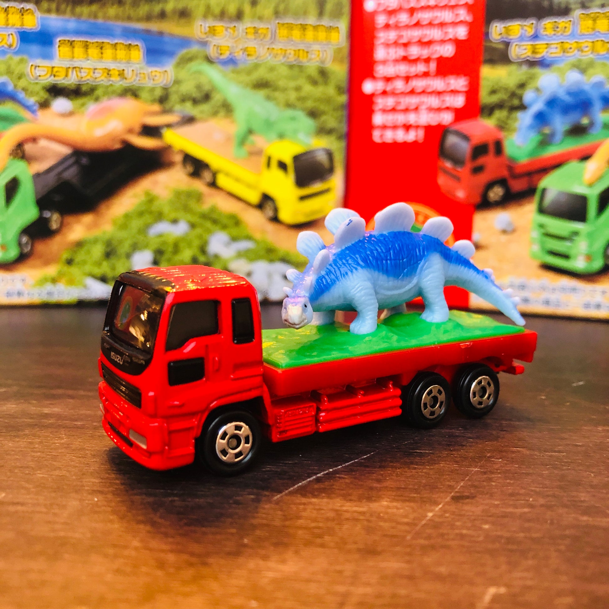 Tomica Dinosaur Transporter Set