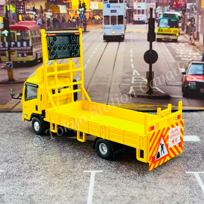 Model 1 1/76 ISUZU N-SERIES Road Work Vehicle 修路箭嘴工程車 T33606
