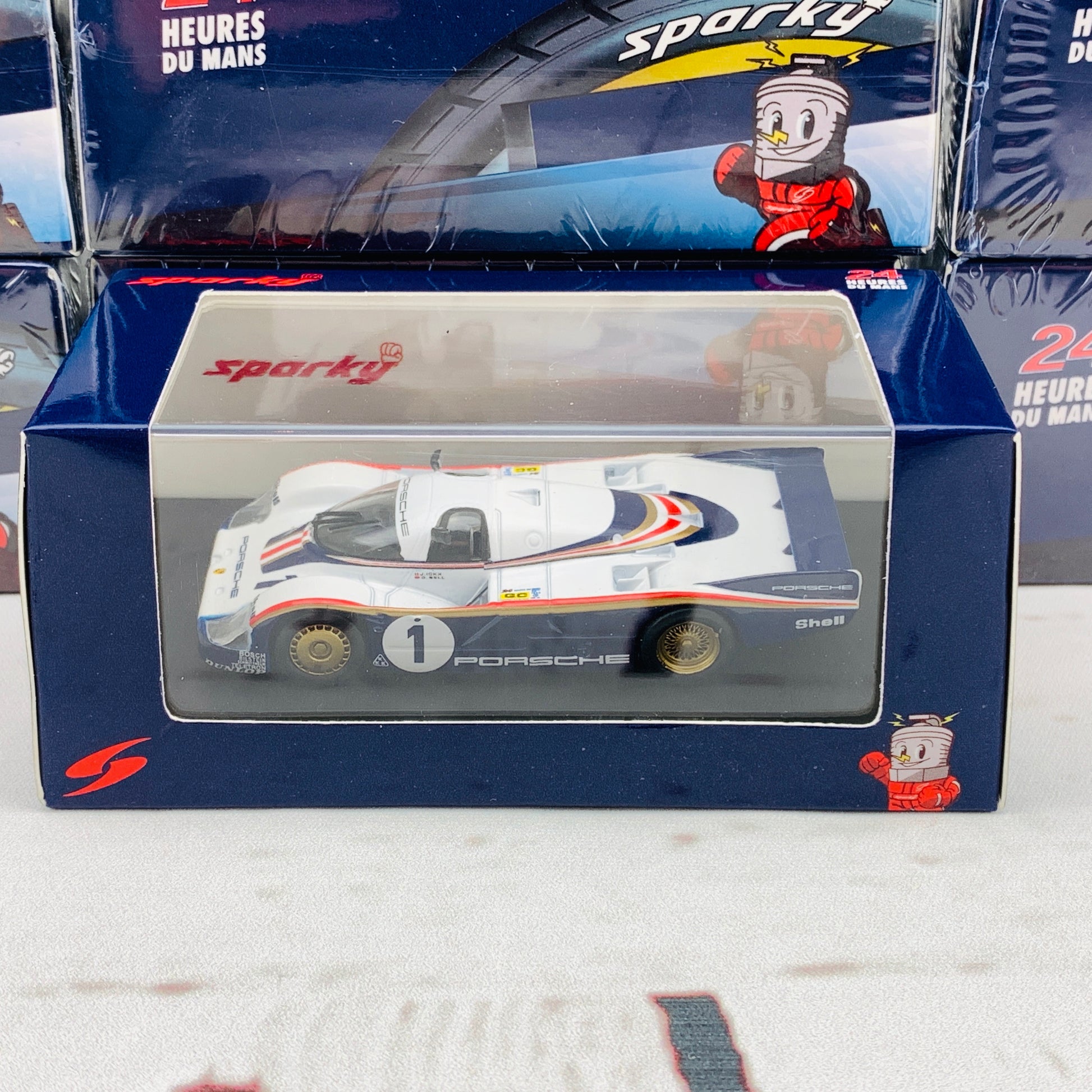 Sparky 1/64 PORSCHE 956 NO.1 ROTHMANS PORSCHE SYSTEM WINNER 24H LE MANS 1982 J. ICKX - D. BELL Y099