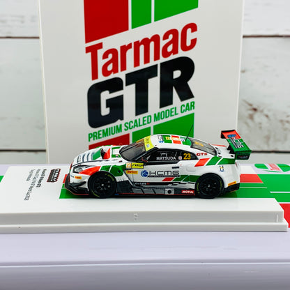 Tarmac Works 1/64 Nissan Nismo GTR GT3 Macau GT Cup - FIA GT World Cup 2018 Tsugio Matsuda includes on 18cm tall Metal Oil Can T64-035-18MGP23