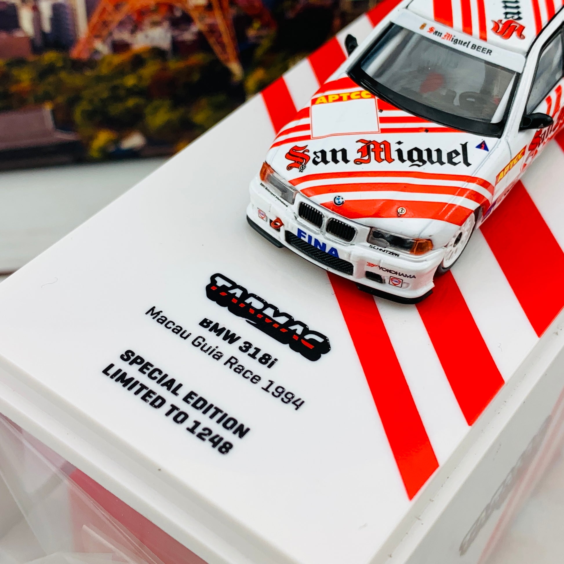 Tarmac Works 1/64 BMW 318i Macau Guia Race 1994 #2 - S. Soper #3 - C. Kwan  T64-034-94MGP02
