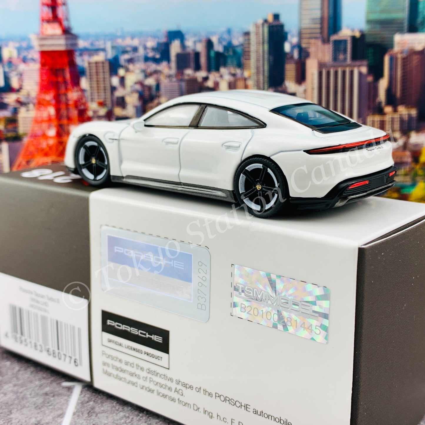 MINI GT 1/64 Porsche Taycan Turbo S White LHD MGT00218-L