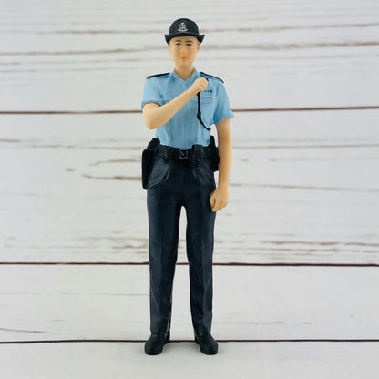 Tiny 1/18 Figure Woman Police Constable (PSU)