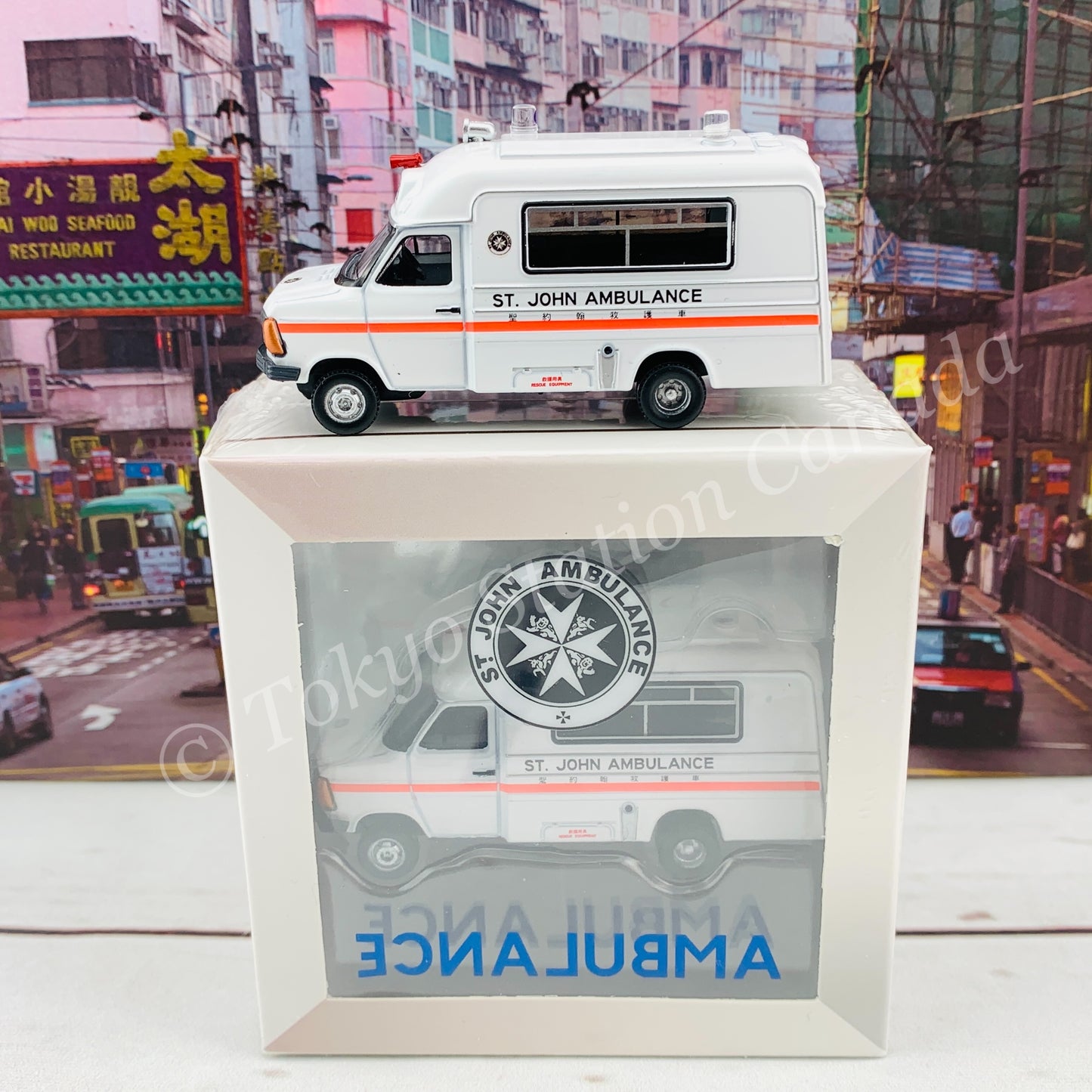 Tiny 微影 1980's Ambulance Hong Kong St. John Limited Edition 大頭福香港聖約翰救護車 [展會限定] ATC64875
