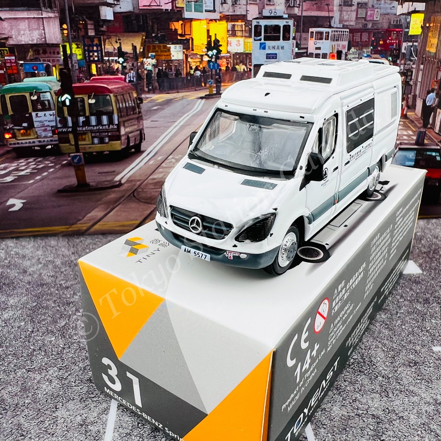 TINY 微影 31 MERCEDES-BENZ Sprinter (AM5577) Hong Kong AFCD 香港漁護署 (白) ATC64791