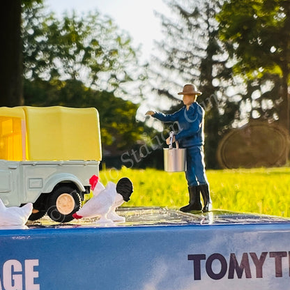 Tomytec Tomica Limited Vintage 1/64 Daihatsu Midget (yellowish green / beige) with figure LV-143d