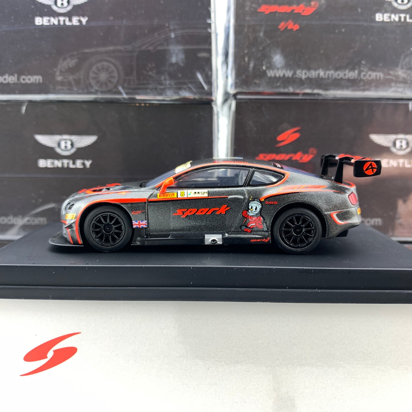 Sparky 1/64 BENTLEY CONTINENTAL GT3 NO.8 MACAU GP FIA GT WORLD CUP 2015 BENTLEY TEAM ABSOLUTE ADDERLY FONG Y104