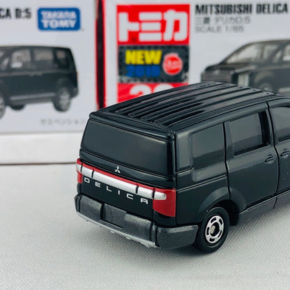 Tomica 39 Mitshubishi Delica D:5