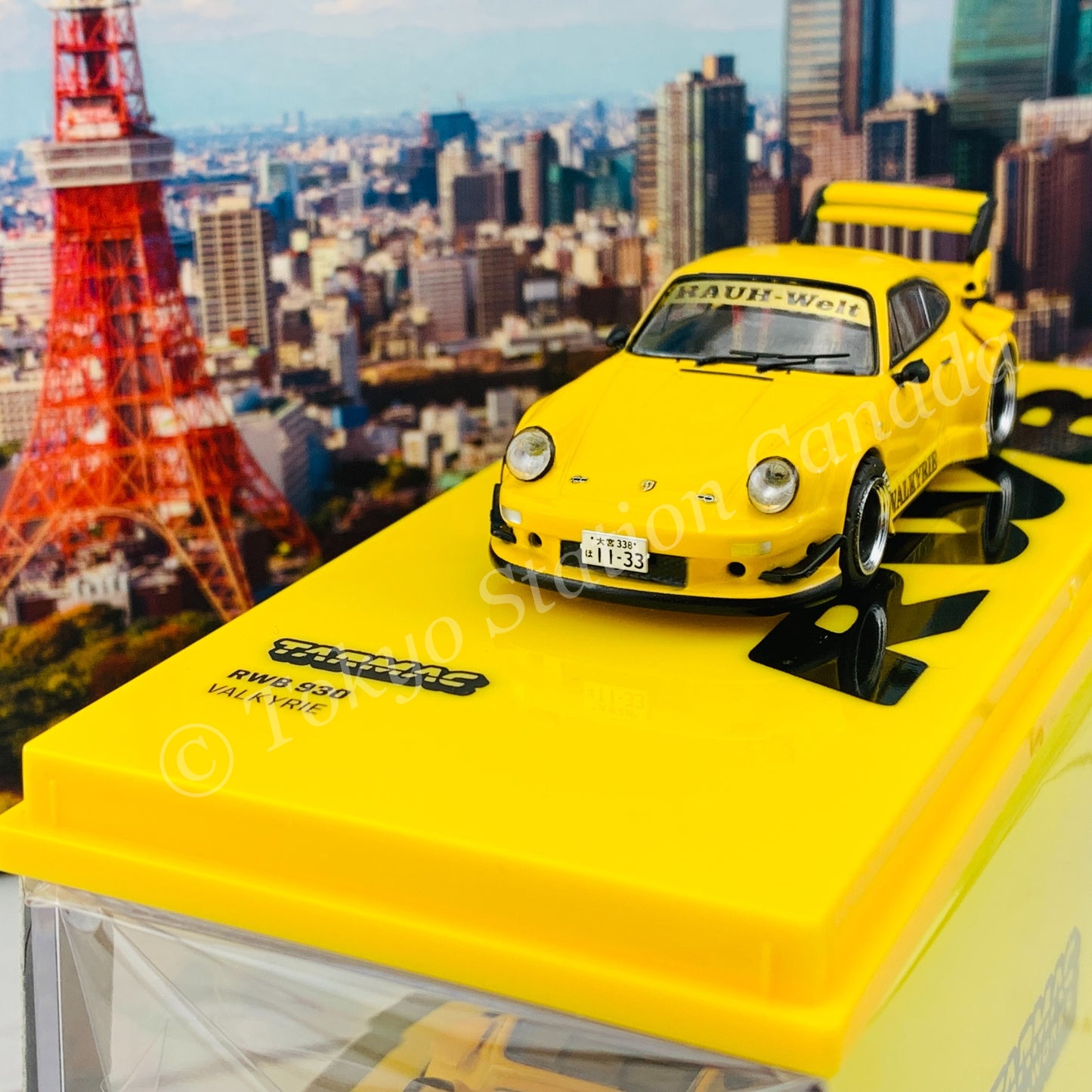 Tarmac Works 1/64 HOBBY64 - RWB 930 Valkyrie T64-015-YL