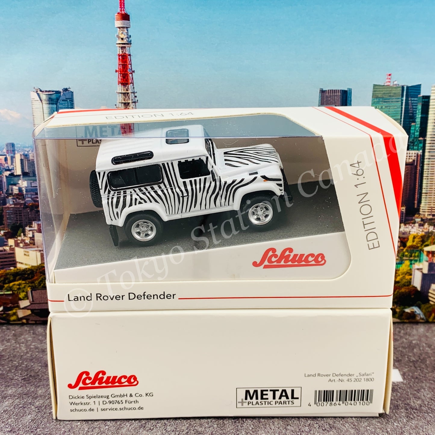 Schuco 1/64 Land Rover Defender Safari 452021800